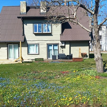 Meie Hiiumaa Majutus Kaerdlas Luaran gambar