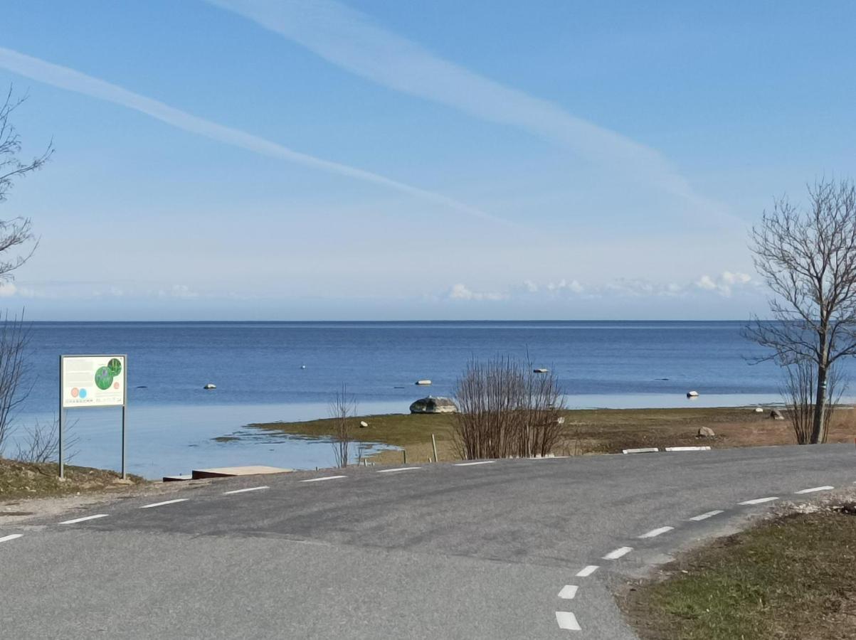 Meie Hiiumaa Majutus Kaerdlas Luaran gambar